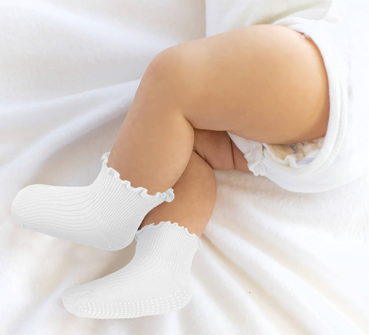 Girls Ruffle Socks Non-Slip Ankle Socks with Grips